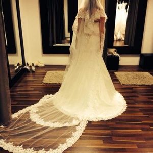 Long wedding veil with lace - NEW
